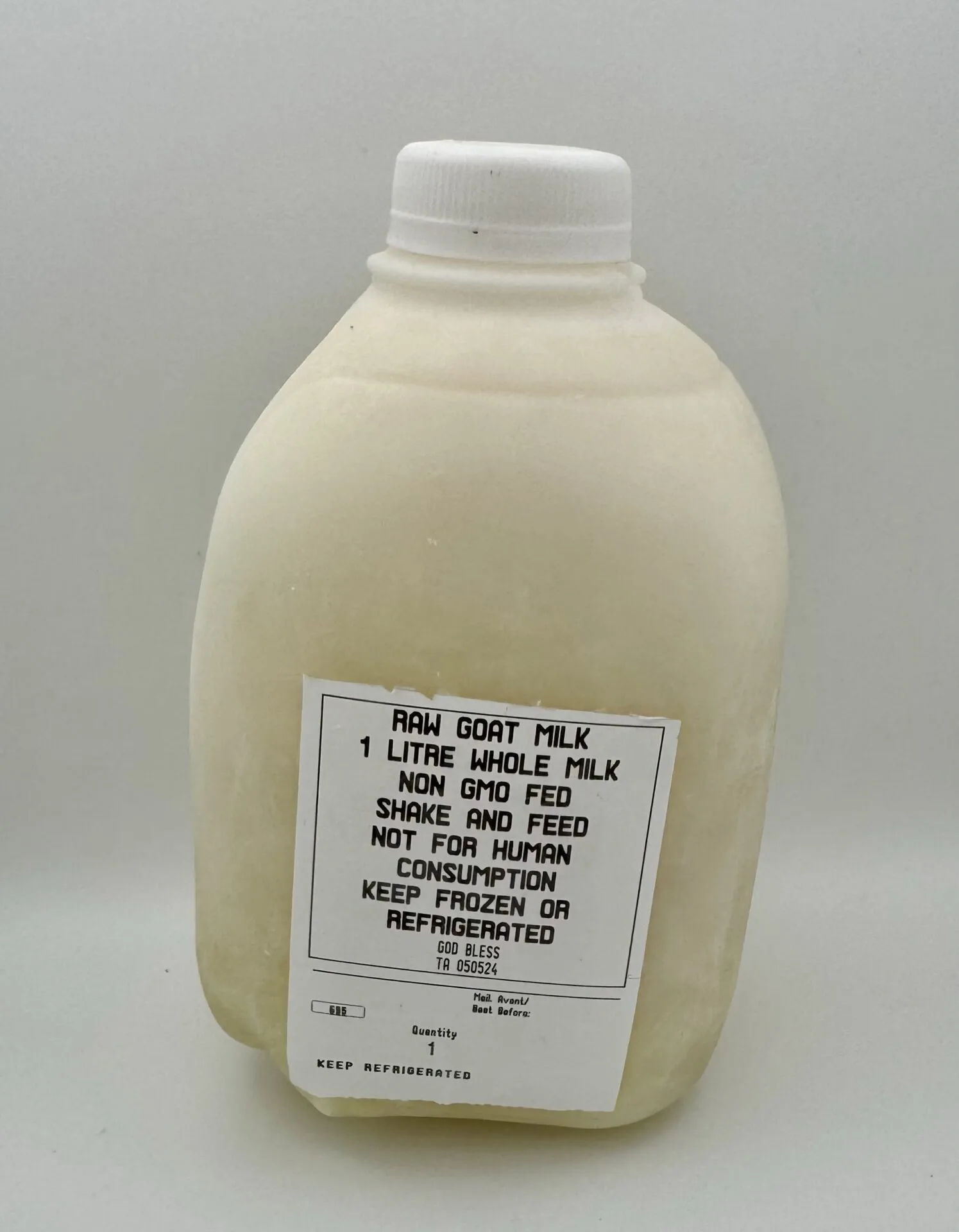 Raw Goat Milk 1 Raw goat milk